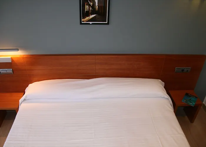 Aparthotel Independencia 4*